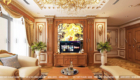 phòng khách theo phong cách cổ điển