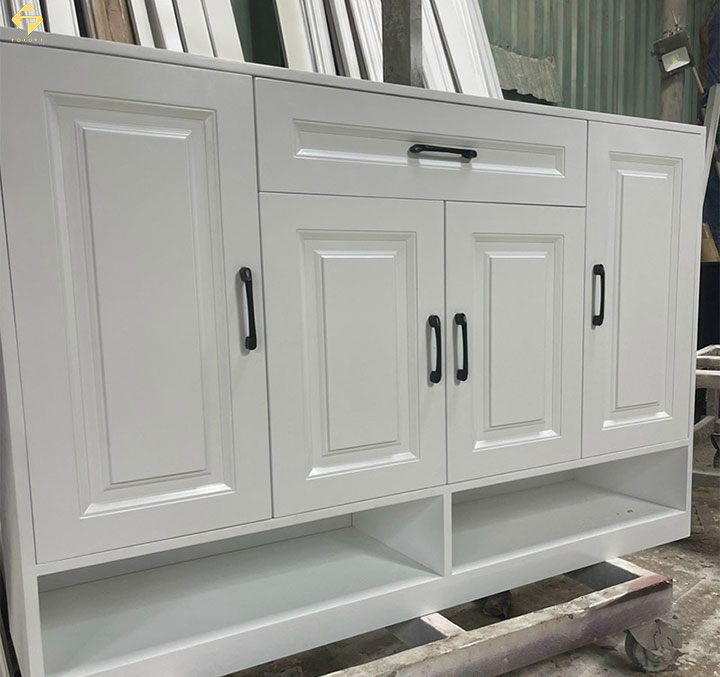 tủ bếp gỗ công nghiệp phủ sơn