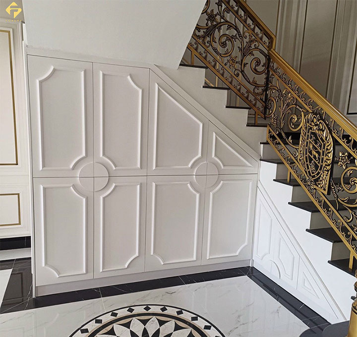 tủ bếp gỗ công nghiệp phủ sơn