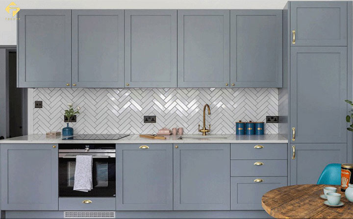 tủ bếp gỗ công nghiệp phủ sơn